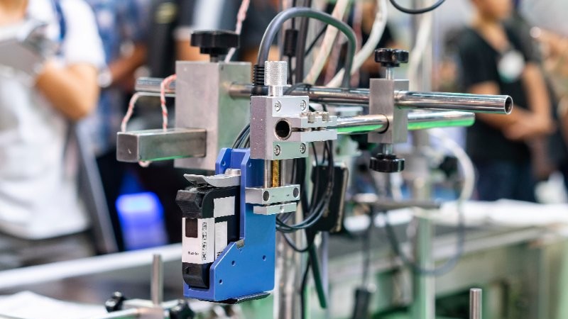 ./images/blog/พิมพ์บนสินค้าความเร็วสูง Continuous Inkjet ตอบโจทย์โรงงานยุคใหม่อย่างไร
