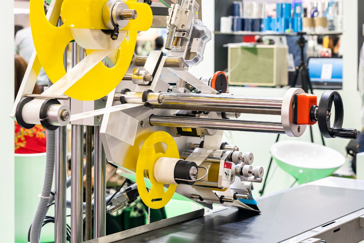 การยิงวันที่ผลิตข้างกล่อง หัวพิมพ์แบบไหนที่ตอบโจทย์ความคมชัด?